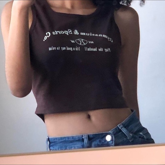 Brown graphic top - Picture 3 of 3